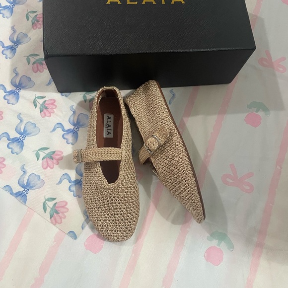 Alaia Shoes - ALAIA Natural Woven Mary Jane Flats with Buckle